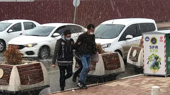 Üzerinden uyuşturucu madde çıkan şüpheli gözaltına alındı