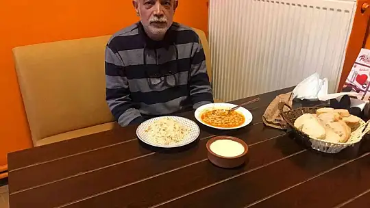 Vatandaş doysun diye 3 çeşit yemeği 10 liradan satmaya başladılar