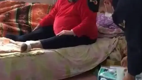 Yolu kardan kapanan köyde ilacı biten hastanın yardımına jandarma koştu