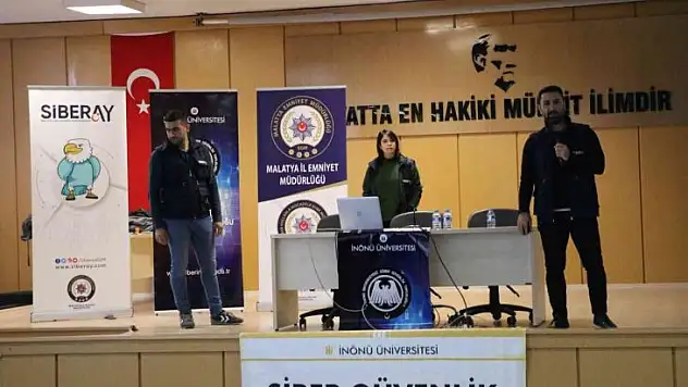 'Güvenli İnternet Kullanımı ve Siber Zorbalıklar' konferansı