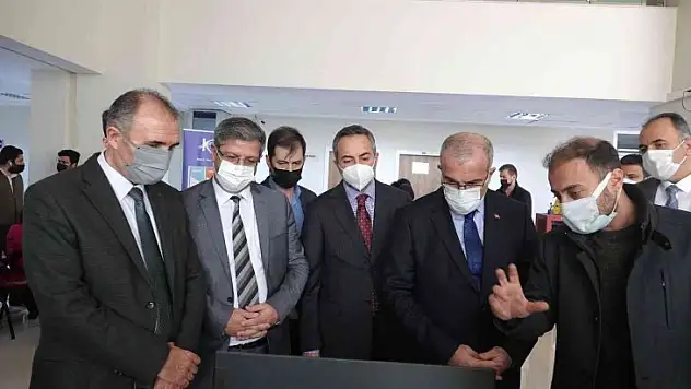 Başkan Arslan: 'Fırat Teknokent şehir için değer üretiyor'