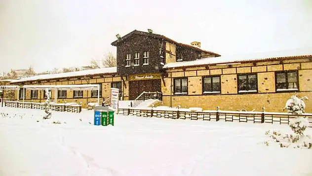 Medeniyetler beşiği Harput'ta beyaz gelinliğini giydi