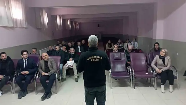 Elazığ'da 273 kişiye 'Narkorehber' eğitimi verildi