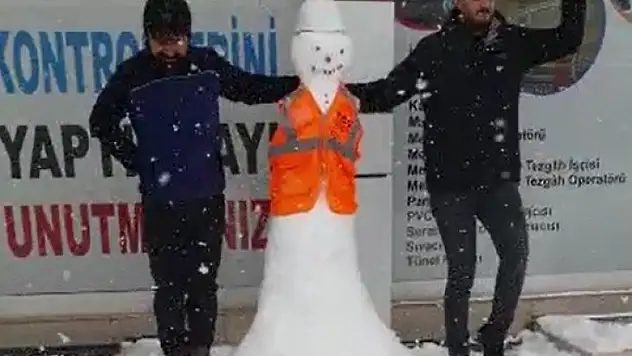 Kardan adamla birlikte çektikleri halay videosu viral oldu