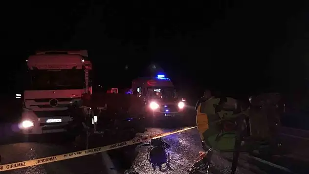 Malatya'da tır traktöre çarptı: 1 ölü