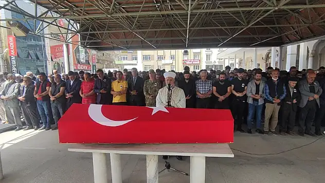 Şehit Uzman Çavuş Kesik, son yolcuğuna uğurlandı