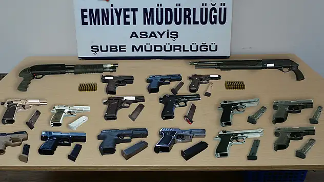 Şok uygulamada çok sayıda kişi yakalandı