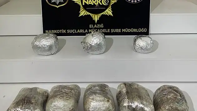 Valizinden 8 kilo uyuşturucu çıkan şüpheli gözaltına alındı