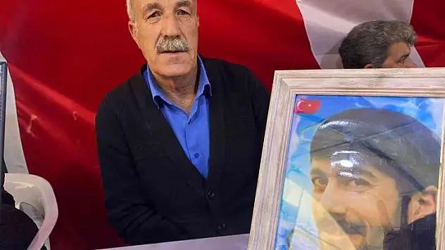 Yüreği yanık baba Erdinç: Devlet okuttu avukat yaptı, HDP kalemi kırdı silah verdi