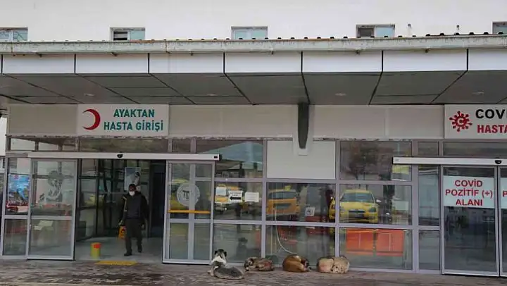 Kaymakamın koruma aracı kaza yaptı: 4 yaralı