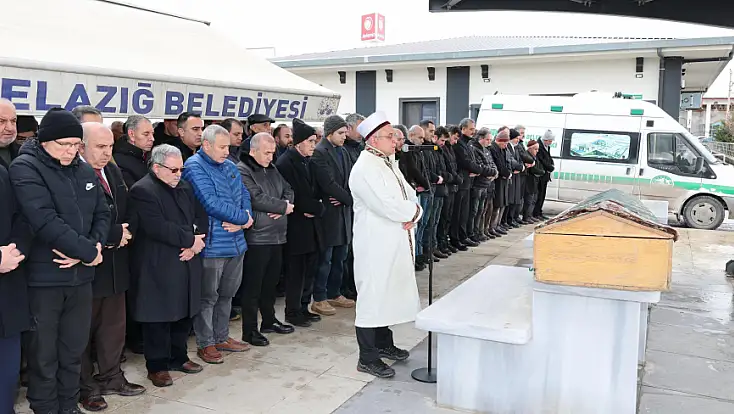 Prof. Dr. Sinan Çalık’ın acı günü: Annesi Sultan Çalık son yolculuğuna uğurlandı