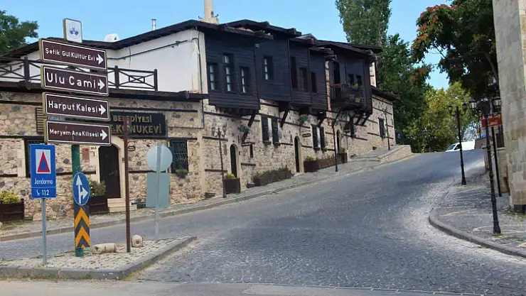 'Eyyam-ı bahur' turizmi etkiledi, tarihi sokaklar boş kaldı