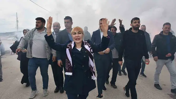 Açık'tan İstanbul'daki finale 5 otobüslük destek