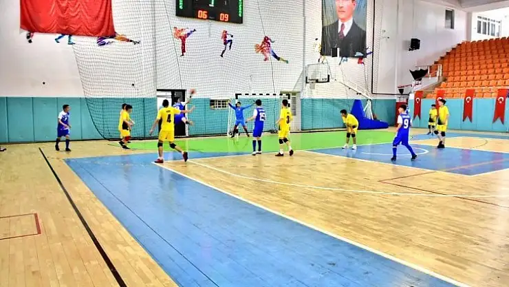 Analig hentbol grup müsabakaları Elazığ'da