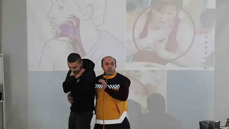 Bingöl'de 2023 yılında 800 kişiye Heimlich manevrası eğitimi verildi