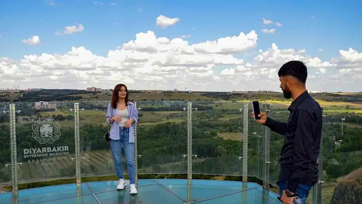 Büyükşehir belediyesi seyir terasını vatandaşlara ücretsiz yaptı