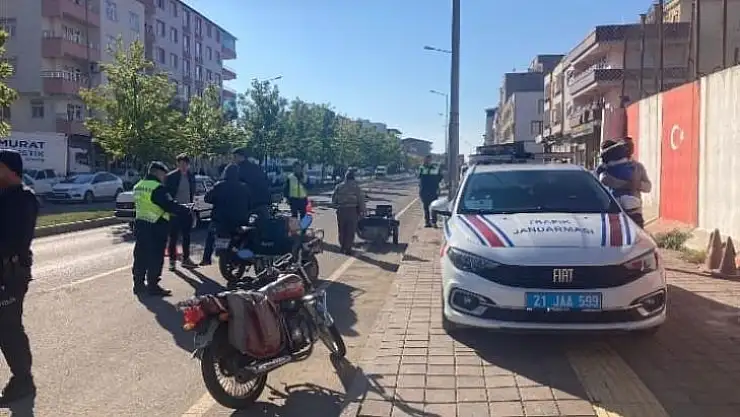 Çermik'te jandarma ve polisten ortak denetim