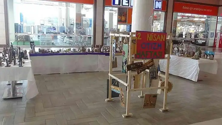 Ceylan Karavil Park AVM'den Dünya Otizm Gününe büyük destek