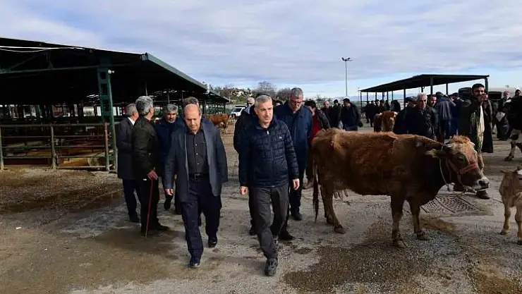 Çınar: 'Esnaflarımızın fedakarlığı ve özverisi her türlü takdirin üzerindedir'