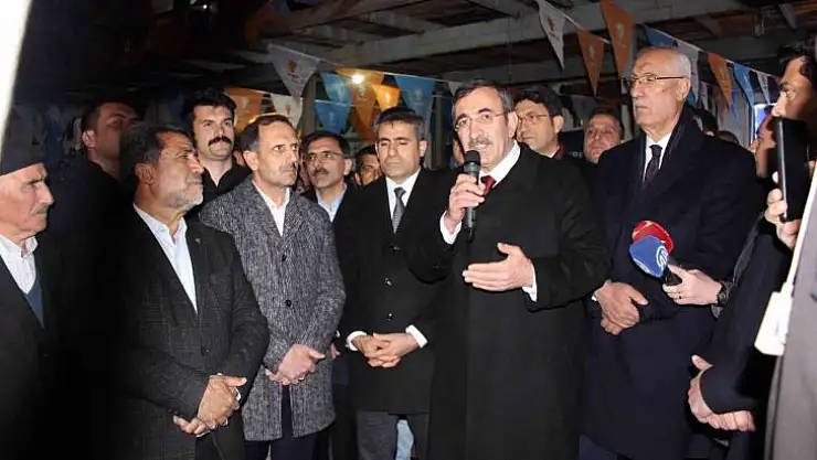 'Yılsonuna kadar 200 bin konutu teslim edeceğiz'