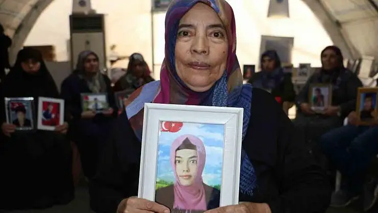 Diyarbakır anneleri bin 533 gündür çocukları için nöbette