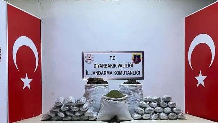 Diyarbakır'da 103 kilo esrar ele geçirildi: 2 gözaltı