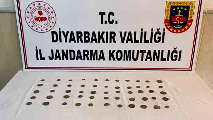 Diyarbakır'da 57 adet muhtelif sikke ve tarihi eser ele geçirildi