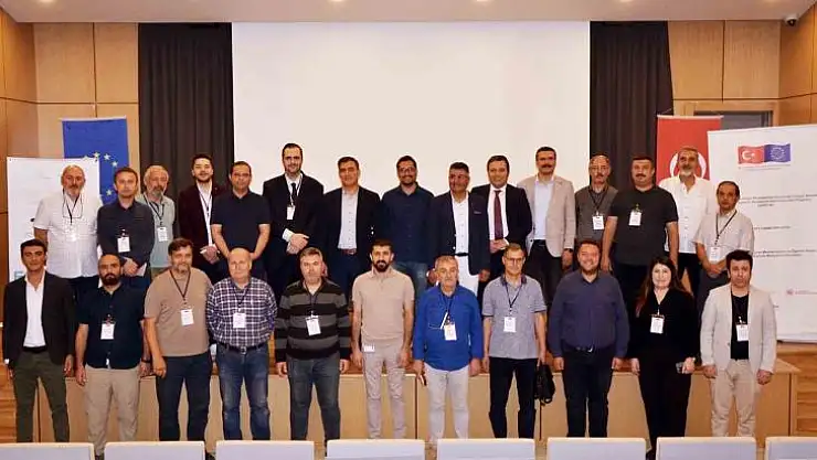 Diyarbakır'da enerji şirketi ev sahipliğinde işbaşı eğitim toplantısı