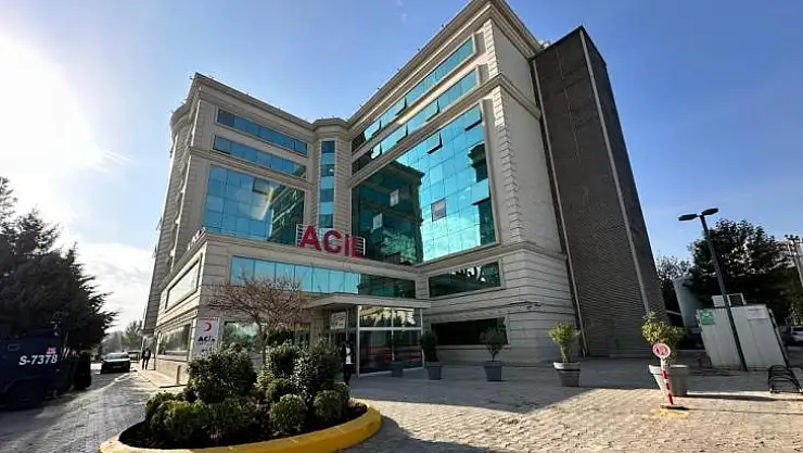 Diyarbakır'da evde tüfekle vurulmuş halde bulunan kadın hayatını kaybetti