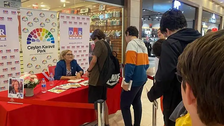 Diyarbakır'da kitapseverler imza gününde buluştu