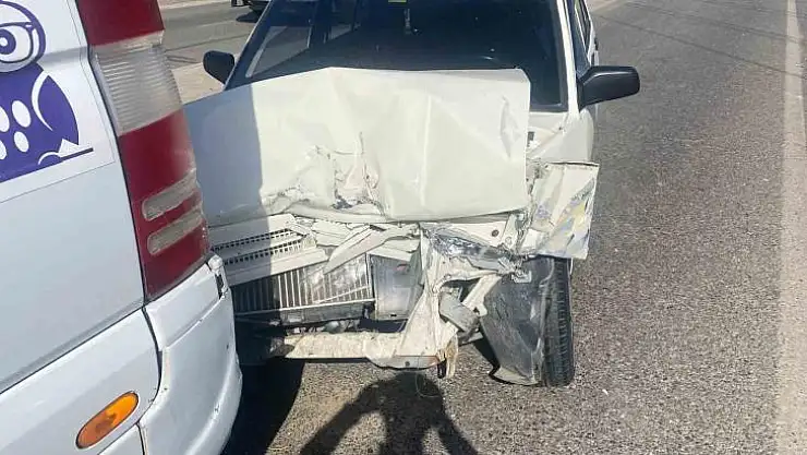 Diyarbakır'da maddi hasarlı zincirleme kaza