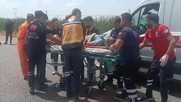 Diyarbakır'da minibüs ile otomobil çarpıştı: 4 yaralı