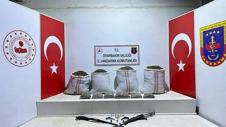Diyarbakır'da uyuşturucu operasyonu: 74 kilogram esrar ile çok sayıda silah ele geçirildi
