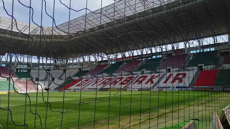 Diyarbakır stadyumunda şampiyonluk maçı hazırlıkları tamamlandı