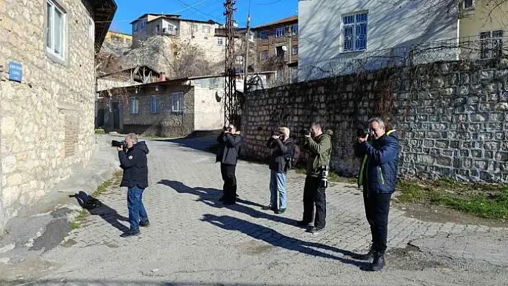 Doğa fotoğrafçıları rotasını Çemişgezek'e çevirdi
