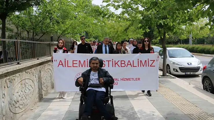 Elazığ'da 'Aile Haftası' farkındalık yürüyüşü