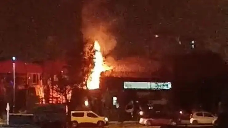 Elazığ'da kereste dükkanında korkutan yangın