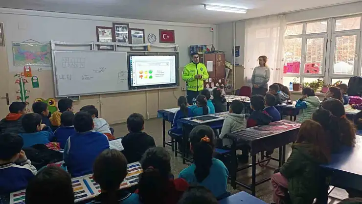 Elazığ'da öğrencilere trafik eğitimi verildi