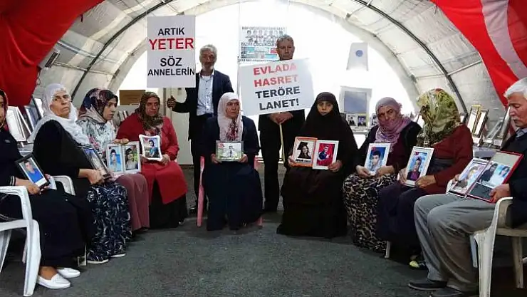 Evlat mücadelesindeki ailelerin nöbeti sürüyor