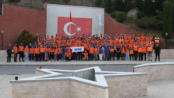 Gölcük depreminin 23. yılında AFAD gönüllüleri anma etkinliğinde buluştu