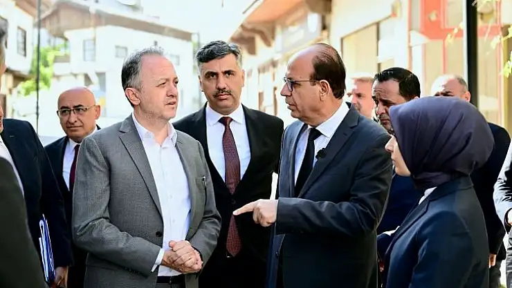 Kültür ve Turizm Bakan Yardımcısı Gökhan Yazgı, tarihi ve tescilli yapıları inceledi