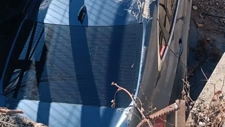 Otomobil ile çarpışan araç sulama kanalına düştü: 1 yaralı