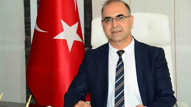 Prof. Dr. Akdağ'dan KBB ilgili İngilizce eser
