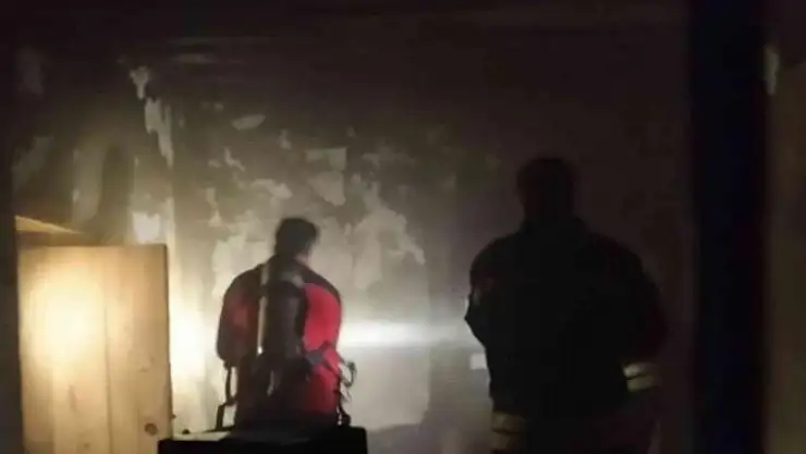 Silvan'da toprak evde yangın