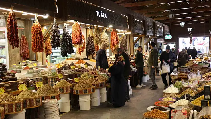 Tarihi Kapalı Çarşı'da Ramazan bereketi