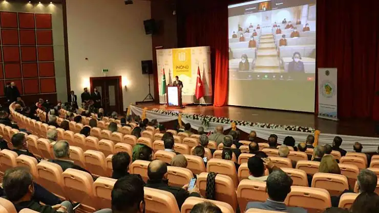 Türkmenistan Devlet Başkanı Berdimuhamedov'un kitabının tanıtım programı düzenlendi