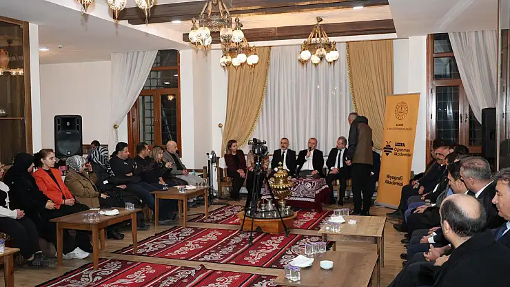 Vali Hatipoğlu eğitimcilerle deneyimlerini paylaştı