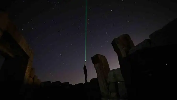 Zerzevan Kalesi yıldızlar altında fotoğraflandı