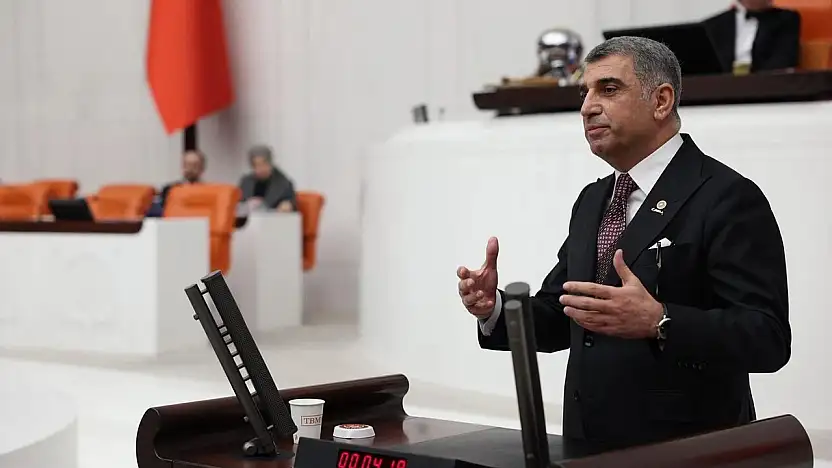 Gürsel Erol kürsüden istedi, CHP yönetimi 'hele bir seçim gelsin' dedi!