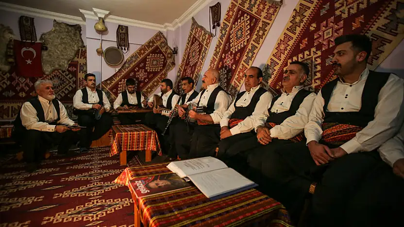 Harput'un kalbi bu kürsüde atıyor: Notaya dökülen bin yıllık kardeşlik